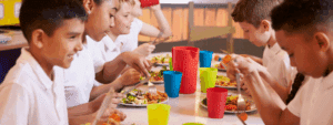 kids eating school lunch
